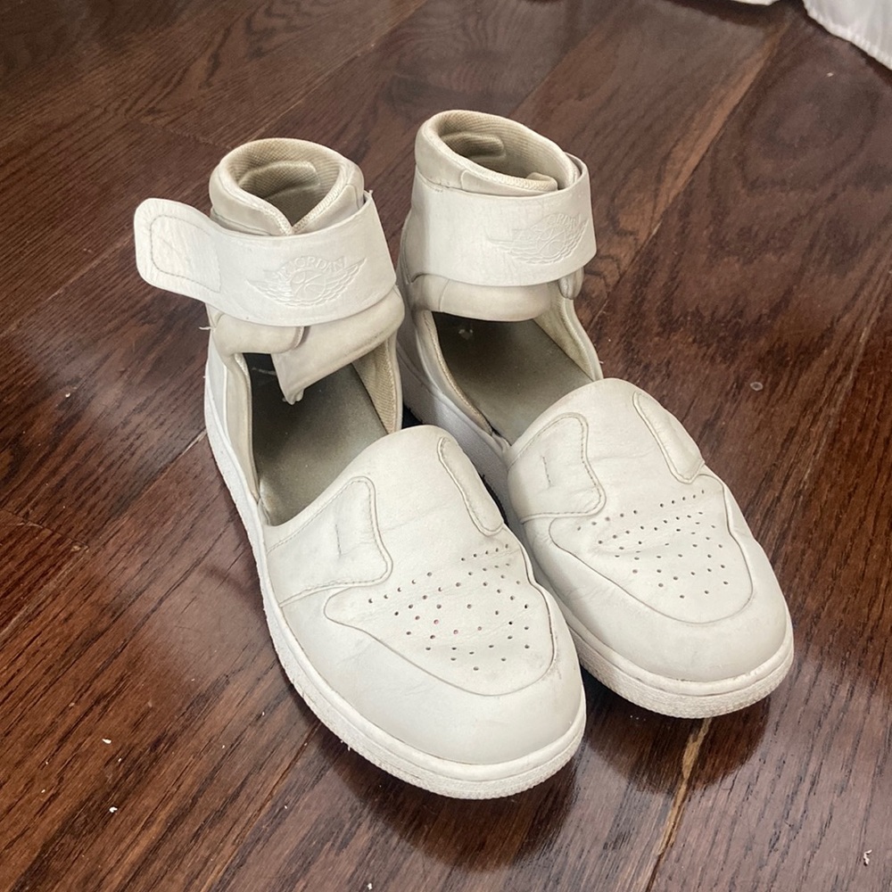 Air Jordan / Nike / Kith sneakers